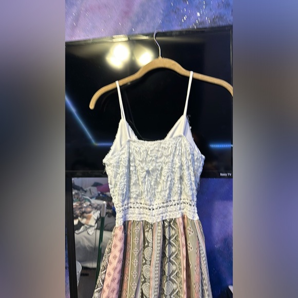 Vine and Valley Dress - Picture 4 of 8